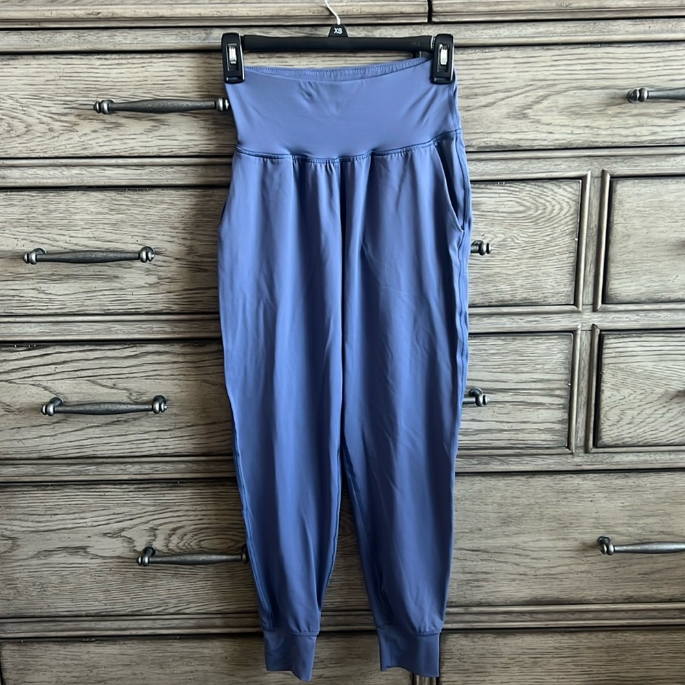 Under Armour fitted workout pants